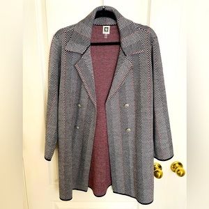 Like new Anne Klein sweater jacket, Size Large, worn once.
